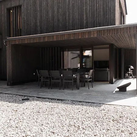 Max Relax Summercard Included In-ski Out Chalet