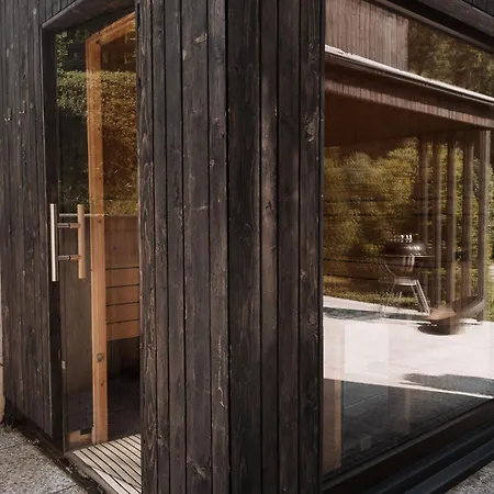 Max Relax Summercard Included In-ski Out Chalet *