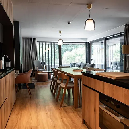 Max Relax Summercard Included In-ski Out *